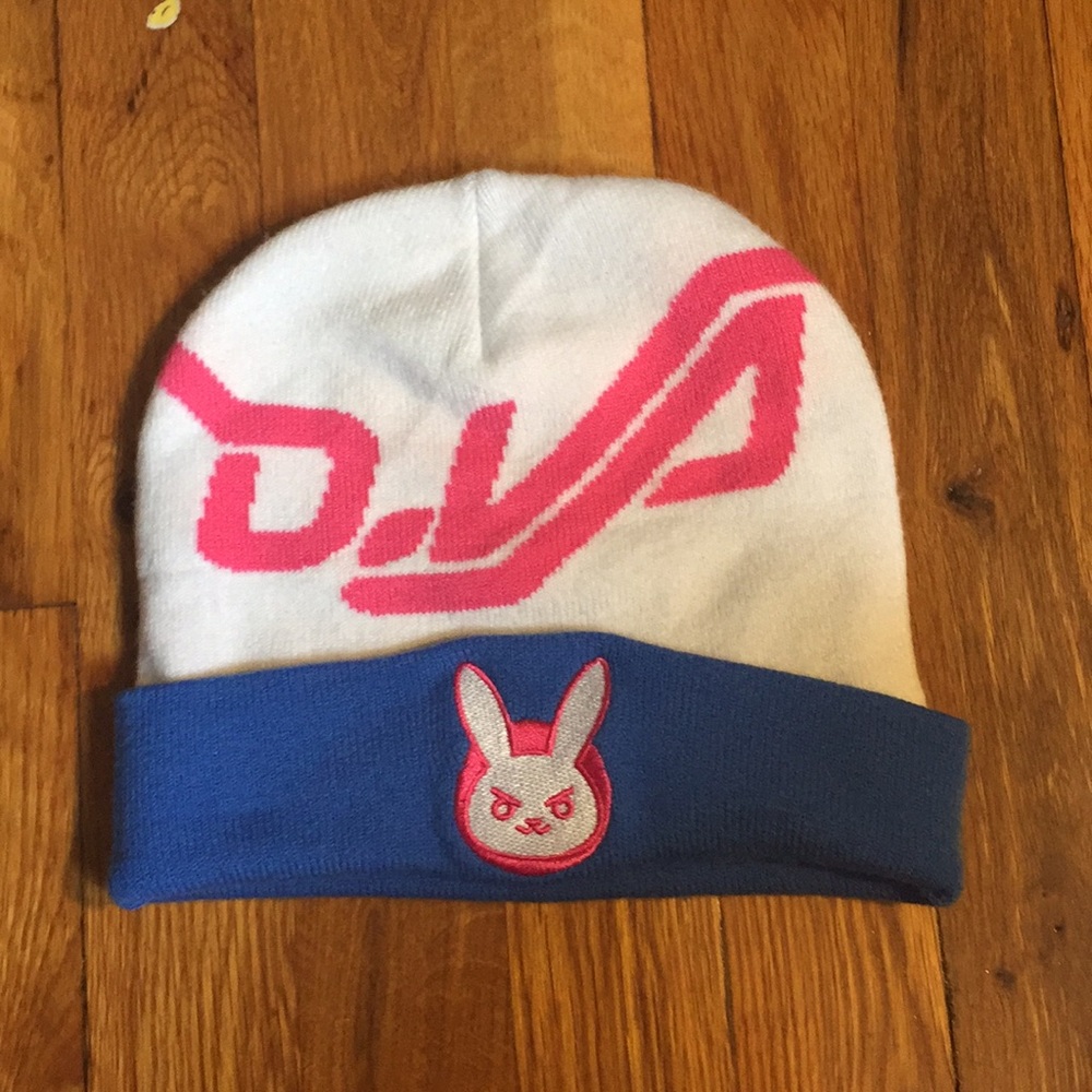 LAST CHANCE ⭐️NWOT Overwatch D.va beenie hat